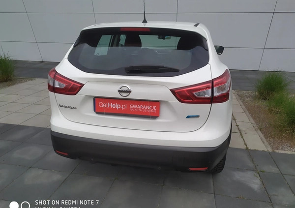 Nissan Qashqai cena 48900 przebieg: 120990, rok produkcji 2015 z Człopa małe 781